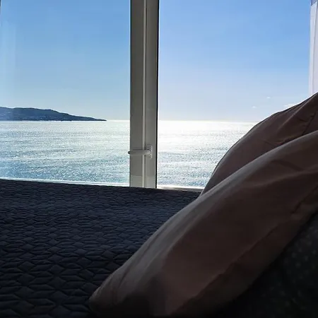 Apartamento Estudio En Primera Linea De Mar *