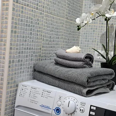 Estudio En Primera Línea De Mar Apartamento